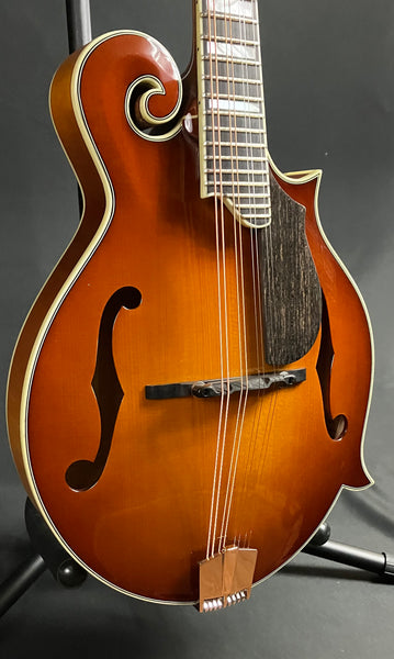 Eastman MD615-GB F-Style Mandolin Goldburst Finish w/ Case + K&K Duotone