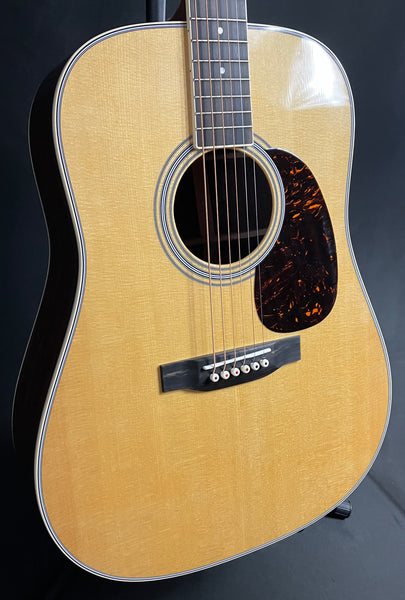 Martin D-35 (2025) Dreadnought Acoustic Guitar Vintage Natural Finish w/ Case