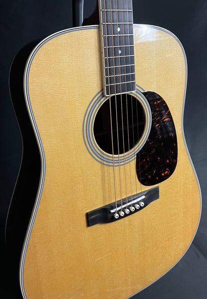 Martin D-35 (2025) Dreadnought Acoustic Guitar Vintage Natural Finish w/ Case