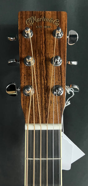 Martin D-35 (2025) Dreadnought Acoustic Guitar Vintage Natural Finish w/ Case