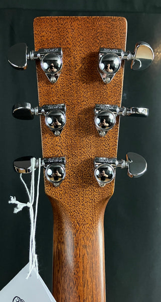 Martin D-35 (2025) Dreadnought Acoustic Guitar Vintage Natural Finish w/ Case