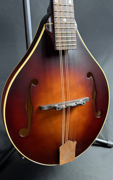 Loar LM-110 "Honey Creek" Hand-Carved A-Style Mandolin Vintage Brown Burst