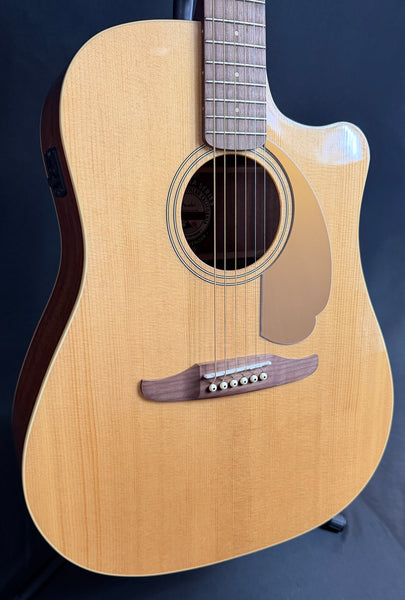 Fender Redondo Player Dreadnought Cutaway Acoustic-Electric Guitar Gloss Natural (730)