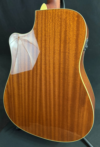 Fender Redondo Player Dreadnought Cutaway Acoustic-Electric Guitar Gloss Natural (730)