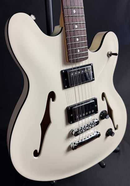 Squier Affinity Starcaster Semi-Hollow Body Electric Guitar Olympic White