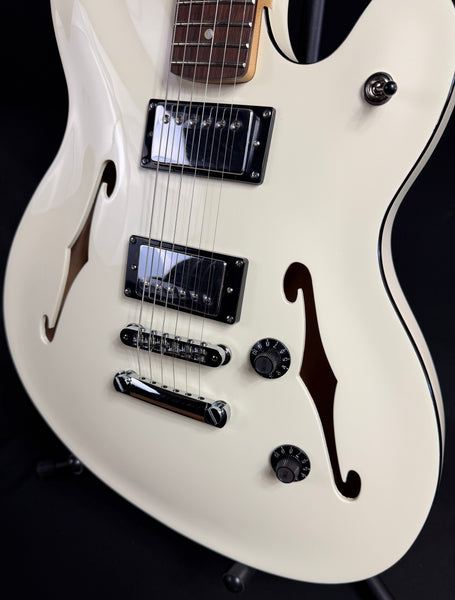 Squier Affinity Starcaster Semi-Hollow Body Electric Guitar Olympic White