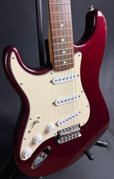 Fender Standard Stratocaster Left-Handed Electric Guitar Midnight Wine Finish