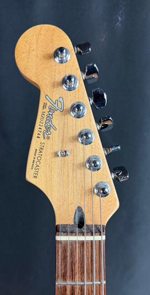 Fender Standard Stratocaster Left-Handed Electric Guitar Midnight Wine Finish