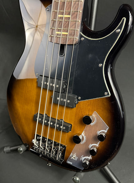 Yamaha BB735A Broad Bass 5-String Bass Guitar Dark Coffee Sunburst w/ Gig Bag (243)
