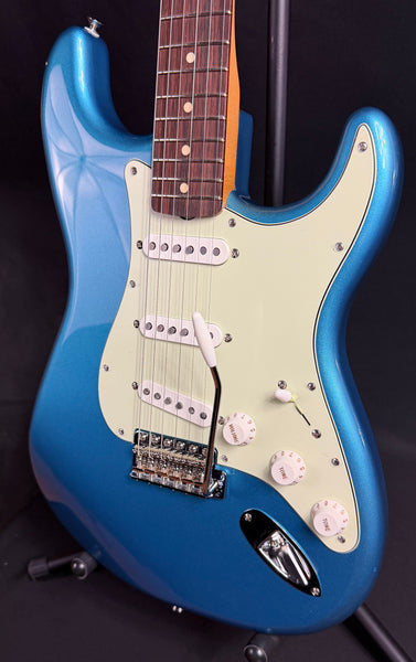 Fender Vintera II '60s Stratocaster Electric Guitar Lake Placid Blue w/ Gig Bag