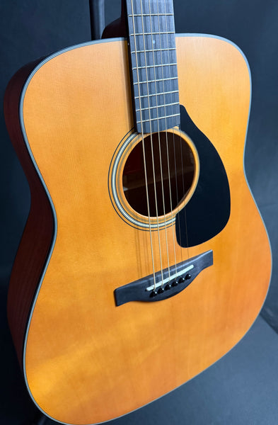 Yamaha FG3 Red Label Dreadnought Acoustic Guitar Vintage Natural w/ Soft Case (259)