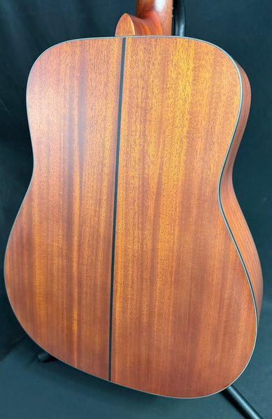 Yamaha FG3 Red Label Dreadnought Acoustic Guitar Vintage Natural w/ Soft Case (259)