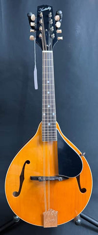 Kentucky KM-152 Standard A-Style Mandolin Amber Top Finish w/ Gig Bag