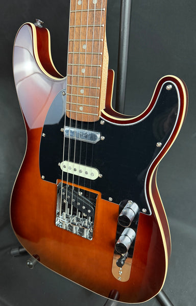 Squier Paranormal Custom Nashville Stratocaster Electric Guitar Chocolate 2-Color Sunburst