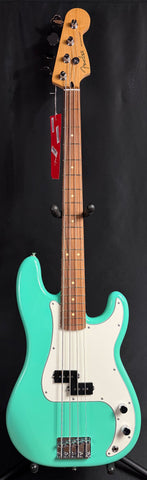 Fender Player Precision Bass 4-String Bass Guitar Sea Foam Green Finish