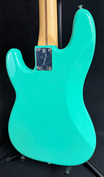 Fender Player Precision Bass 4-String Bass Guitar Sea Foam Green Finish