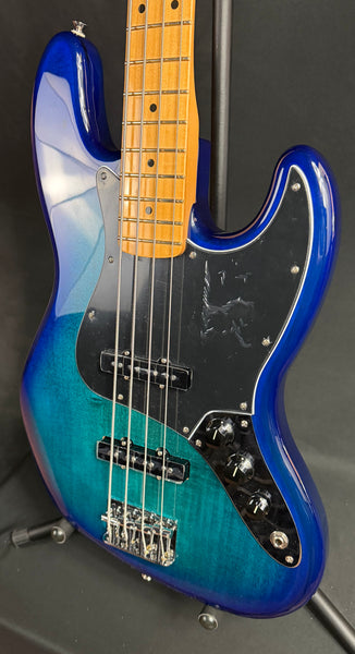 Fender Player II Jazz Bass Plus Top 4-String Bass Guitar Blue Burst Finish