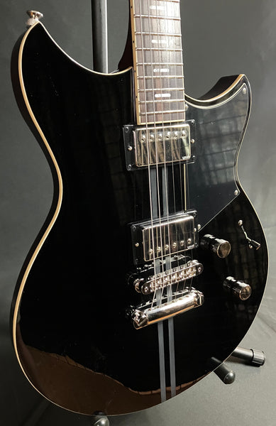 Yamaha RSS20 Revstar Standard Electric Guitar Gloss Black Finish w/ Gig Bag (667)
