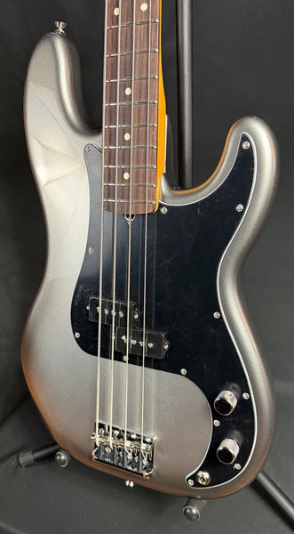 Fender American Professional II Precision Bass 4-String Bass Guitar Mercury Finish w/ OHSC