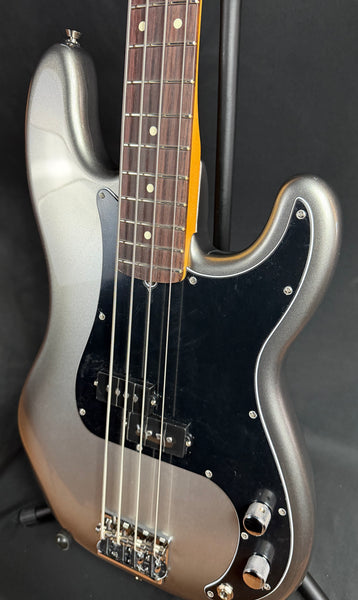 Fender American Professional II Precision Bass 4-String Bass Guitar Mercury Finish w/ OHSC