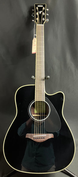 Yamaha FGX830C Dreadnought Cutaway Acoustic-Electric Guitar Gloss Black Finish