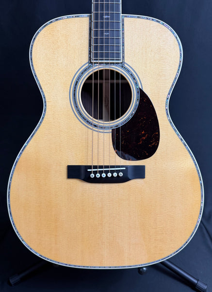 Martin OM-42 (2026) Orchestra Acoustic Guitar Gloss Natural Finish w/ OHSC