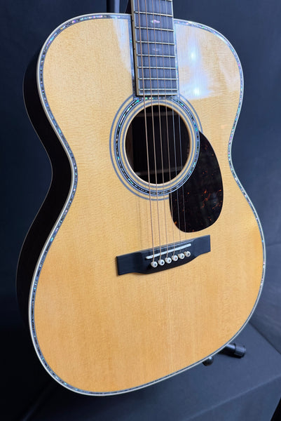 Martin OM-42 (2026) Orchestra Acoustic Guitar Gloss Natural Finish w/ OHSC