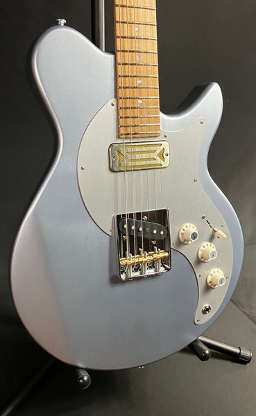 Eastman SC'52 FullerTone Electric Guitar Ice Blue Metallic Finish w/ Soft Case