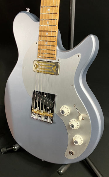 Eastman SC'52 FullerTone Electric Guitar Ice Blue Metallic Finish w/ Soft Case