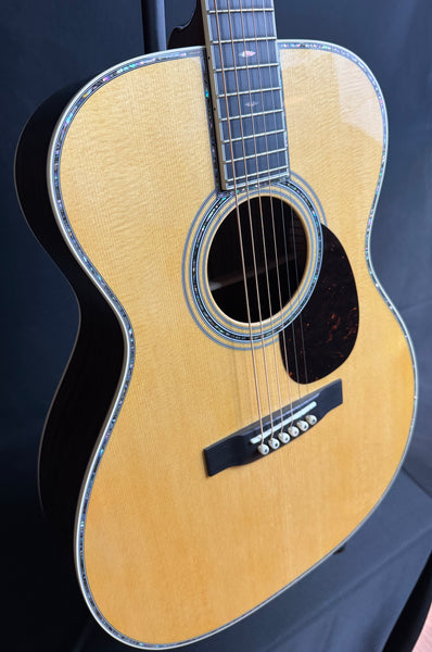 Martin OM-42 (2026) Orchestra Acoustic Guitar Gloss Natural Finish w/ OHSC