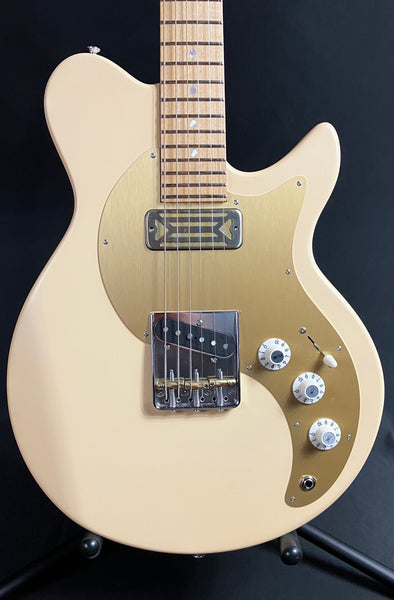 Eastman SC'52 FullerTone Electric Guitar Desert Sand Finish w/ Soft Case