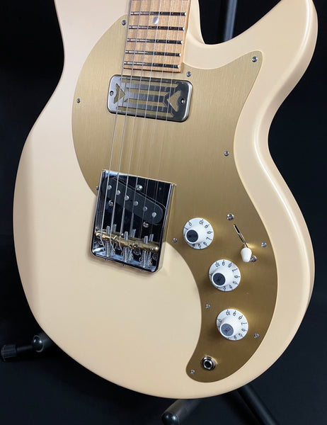Eastman SC'52 FullerTone Electric Guitar Desert Sand Finish w/ Soft Case