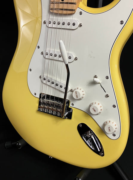 Fender Player Stratocaster Electric Guitar Buttercream Finish (569)