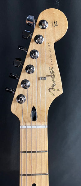Fender Player Stratocaster Electric Guitar Buttercream Finish (569)