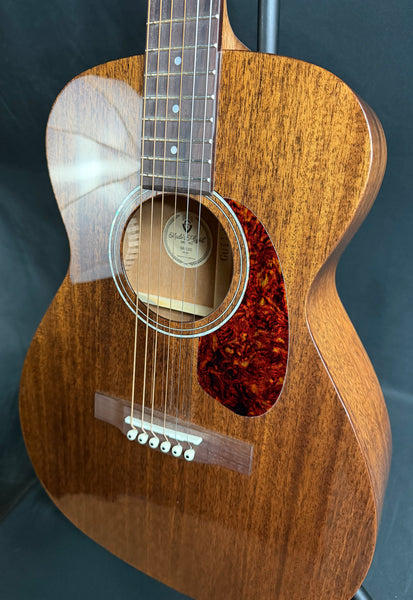 Guild M-120 Concert All-Solid Mahogany Acoustic Guitar Gloss Natural w/ Gig Bag