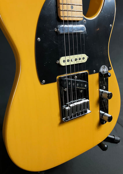 Fender Player Plus Nashville Telecaster Electric Guitar Butterscotch Blonde w/ Gig Bag