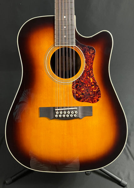 Guild D-2612CE Deluxe 12-String Dreadnought Cutaway Acoustic-Electric Guitar Antique Burst