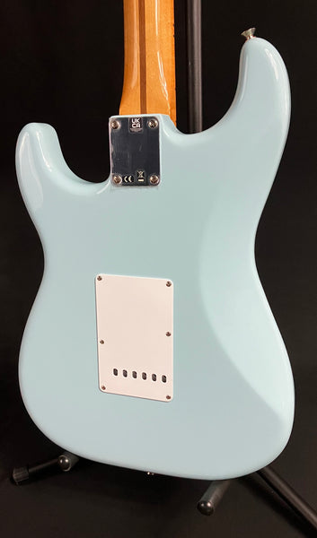 Fender Vintera 50's Stratocaster Electric Guitar Sonic Blue w/ Gig Bag (109)