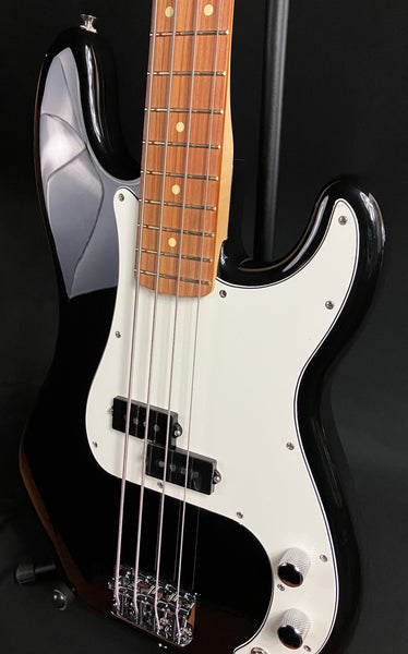 Fender Player Precision Bass 4-String Bass Guitar Gloss Black Finish