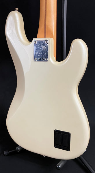 Fender Player Plus Active Precision Bass Left-Handed 4-String Bass Guitar Olympic Pearl w/ Gig Bag