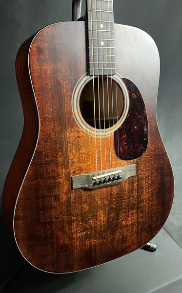 Eastman E1D-CLA Dreadnought Acoustic Guitar Satin Classic Finish w/ Gig Bag