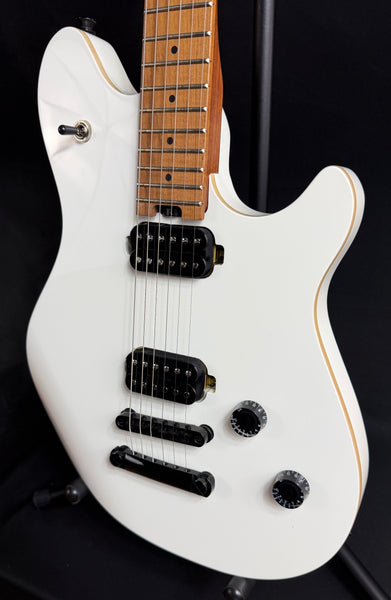 EVH Wolfgang WG Standard T.O.M. Electric Guitar Cream White Finish