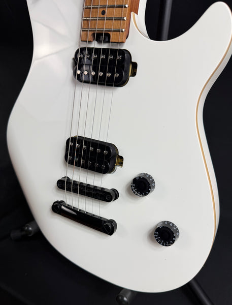 EVH Wolfgang WG Standard T.O.M. Electric Guitar Cream White Finish