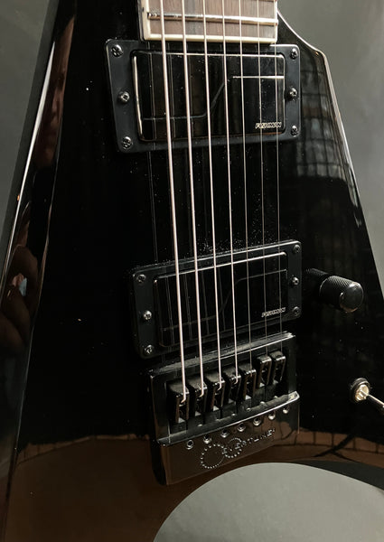 ESP LTD Arrow-1007 Baritone Evertune 7-String Electric Guitar Gloss Black Finish