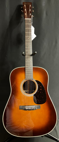Martin HD-28 (2025) 1933 Ambertone Dreadnought Acoustic Guitar Ambertone Finish w/ Case