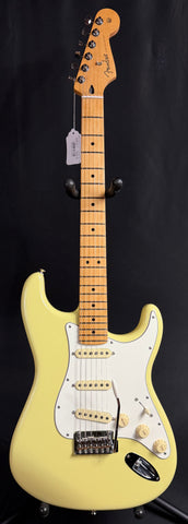 Fender Player II Stratocaster Electric Guitar Hialeah Yellow Finish