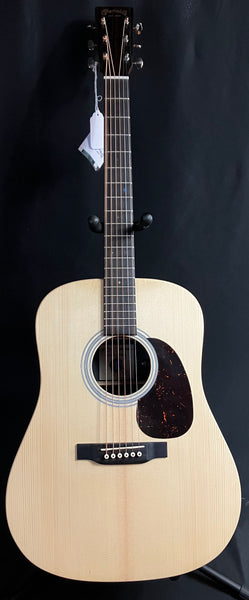 Martin D-X2E Billy Strings Dreadnought Acoustic-Electric Guitar Natural Satin w/ Gig Bag