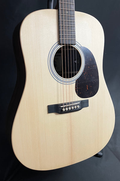 Martin D-X2E Billy Strings Dreadnought Acoustic-Electric Guitar Natural Satin w/ Gig Bag
