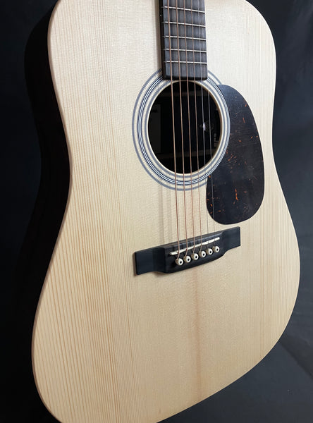 Martin D-X2E Billy Strings Dreadnought Acoustic-Electric Guitar Natural Satin w/ Gig Bag