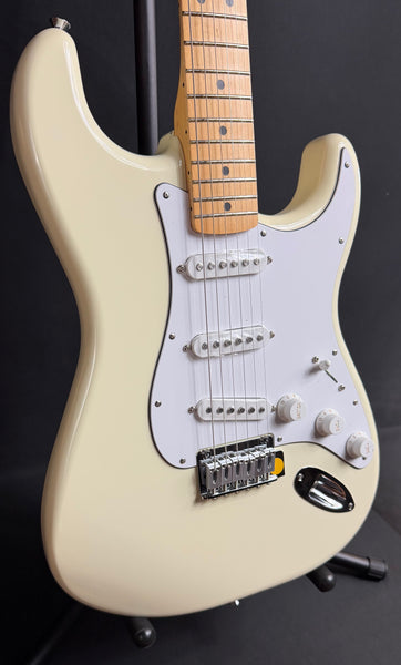 Fender Standard Stratocaster (2025) Electric Guitar Olympic White Finish (348)